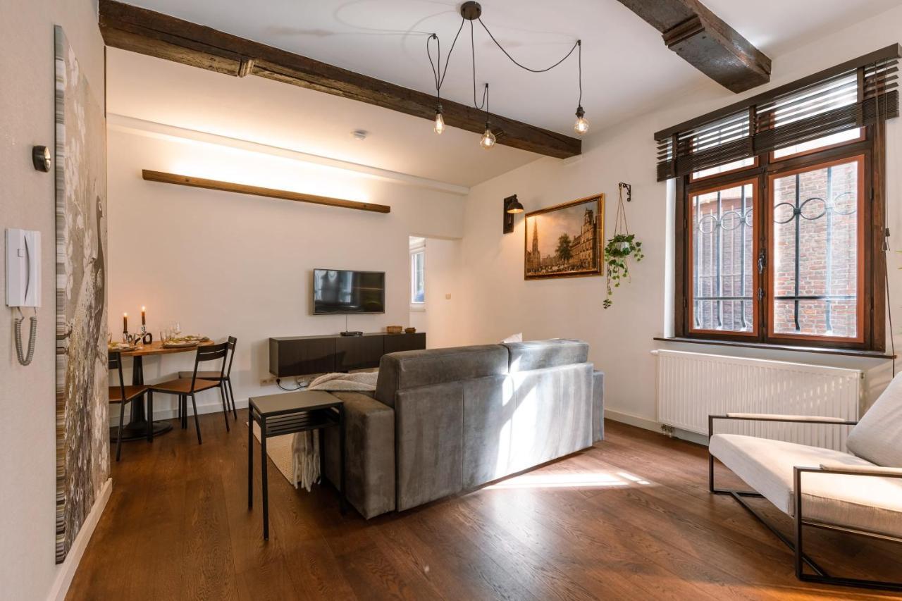 Authentic Apartment In The Heart Of 安特卫普 外观 照片